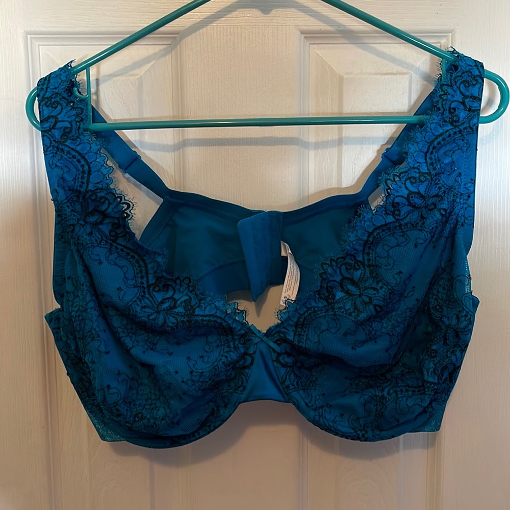 New without tags size 42DD bra from Lane Bryant- blue with black - unlined
